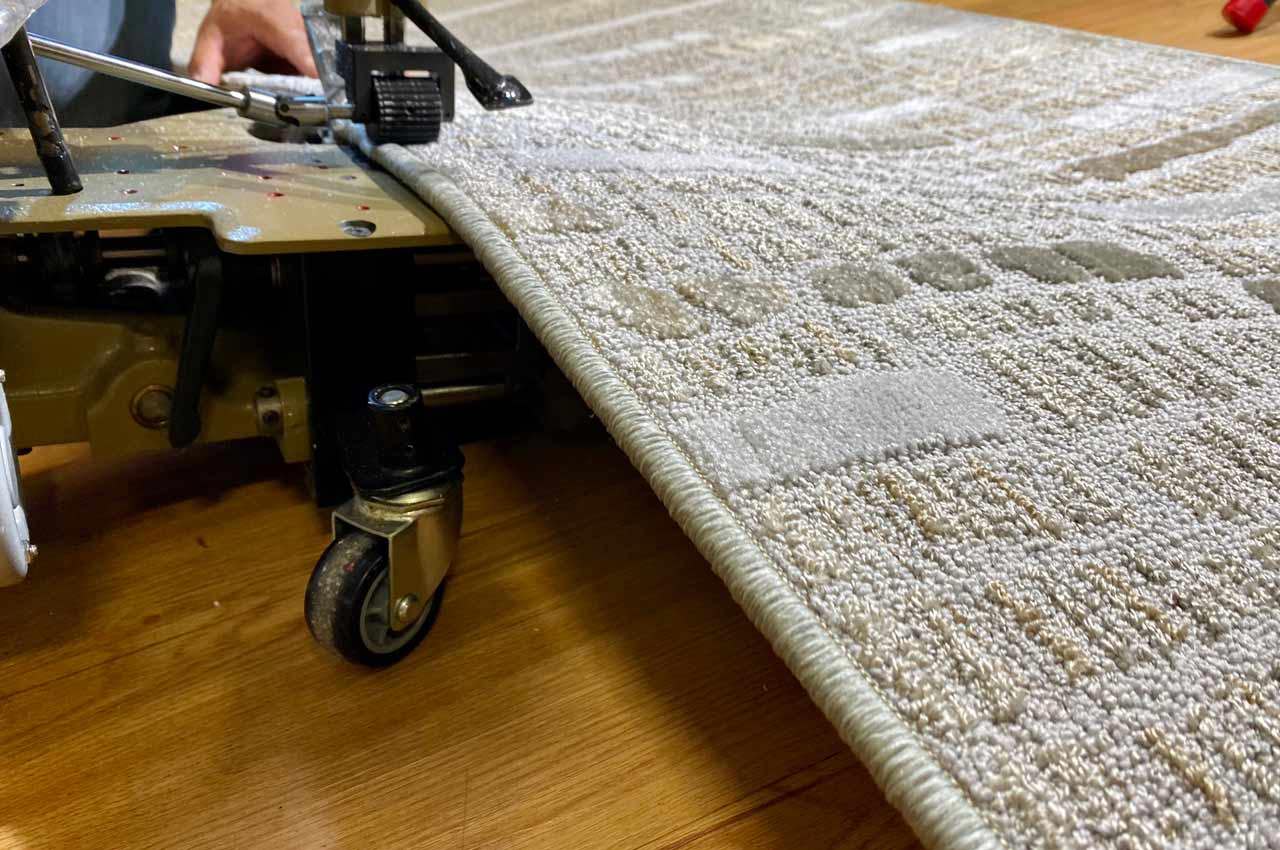 beige carpet binding