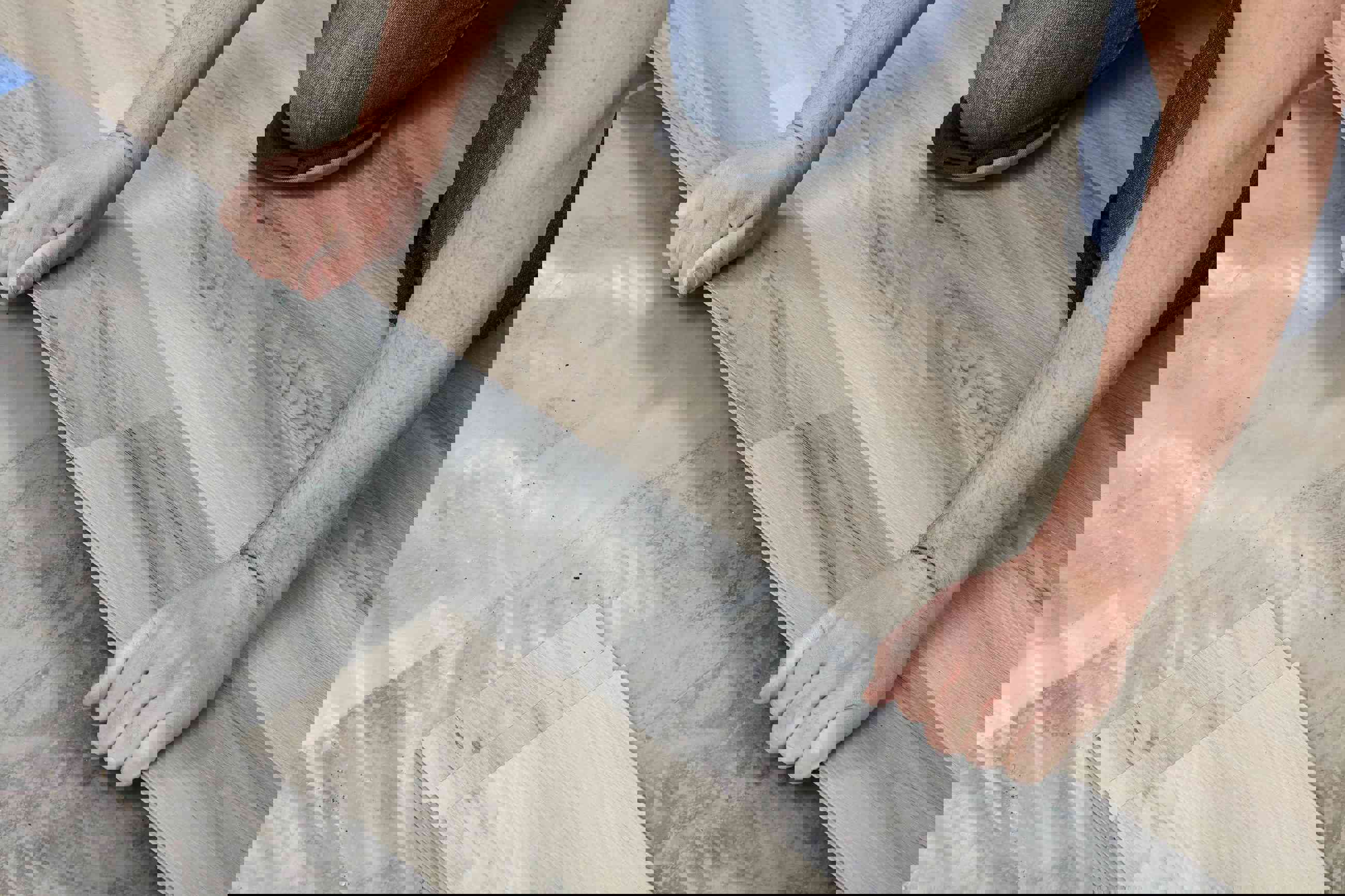 Plank Vinyl For Self Install Floor Covering 1821633 481F81f35cee46f19ff4df2fe0b0caf1 1 C64854cc3ce441a084dab7971e6a9aae